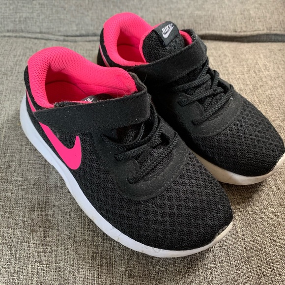 Nike Other - Nike toddler size 9 shoes